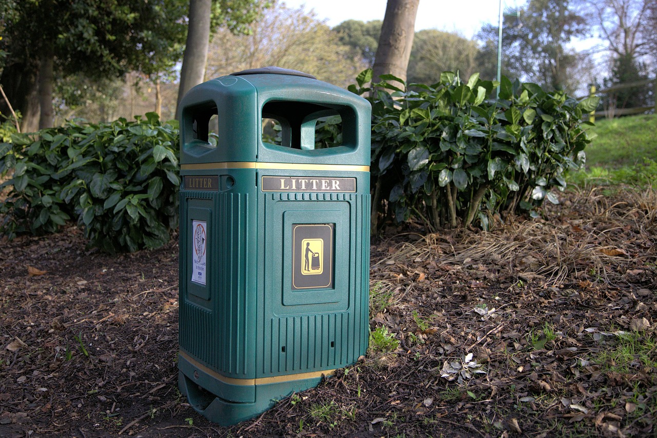 Fabriquer un composteur maison avec des palettes découvrez comment choisir, installer et utiliser un composteur pour transformer facilement vos déchets organiques en un terreau fertile et écologique dans votre jardin.